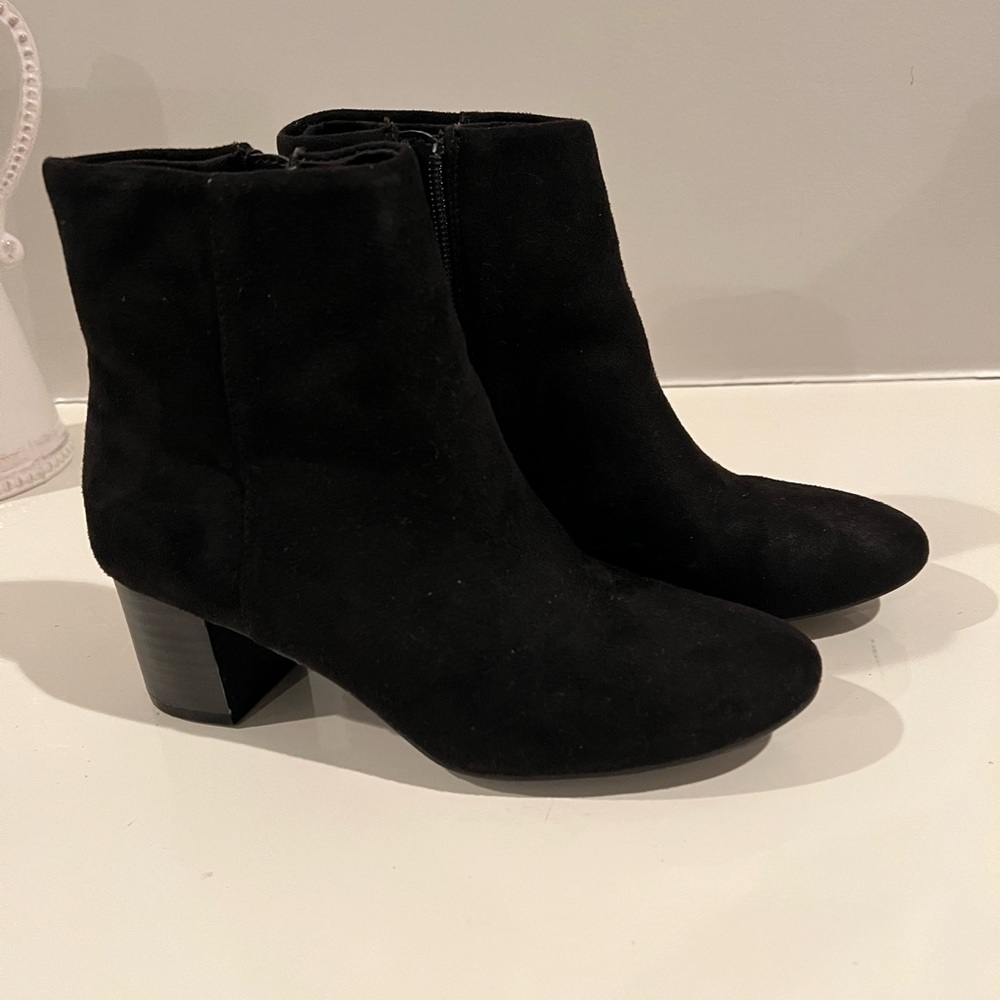 Size 5.5 youth black suede boots with small heel from A New Day (target)